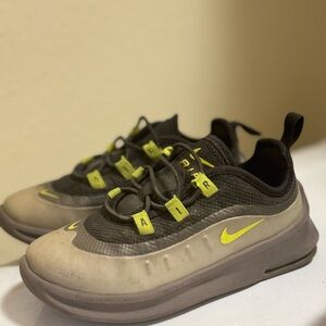 Nike Kids Sneakers - Black and Yellow